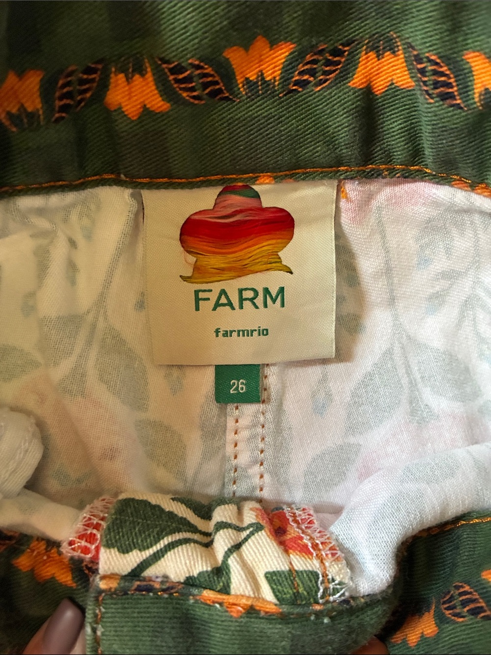 FARM Rio Green, Cream & Red Floral High-Waist Shorts with Tie Belt - Picture 2 of 6
